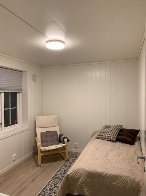 Moderne Og Fullt Utstyrt 3-rom Hageleilighet Sentrum Naer Lägenhet *
